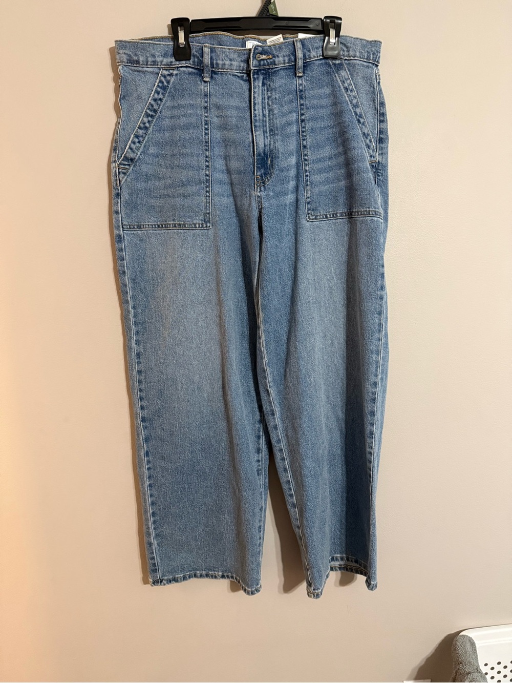 Time and Tru Women’s Medium Wash High-Rise Straight Leg Jeans Size 16